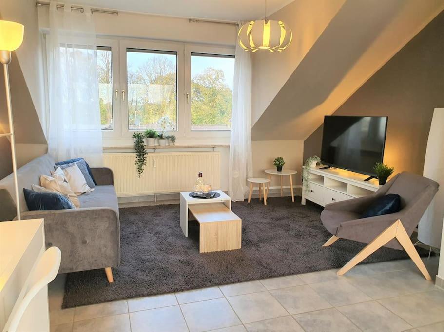 Modernes Und Ruhiges Appartement Mit Loggia Марль Экстерьер фото