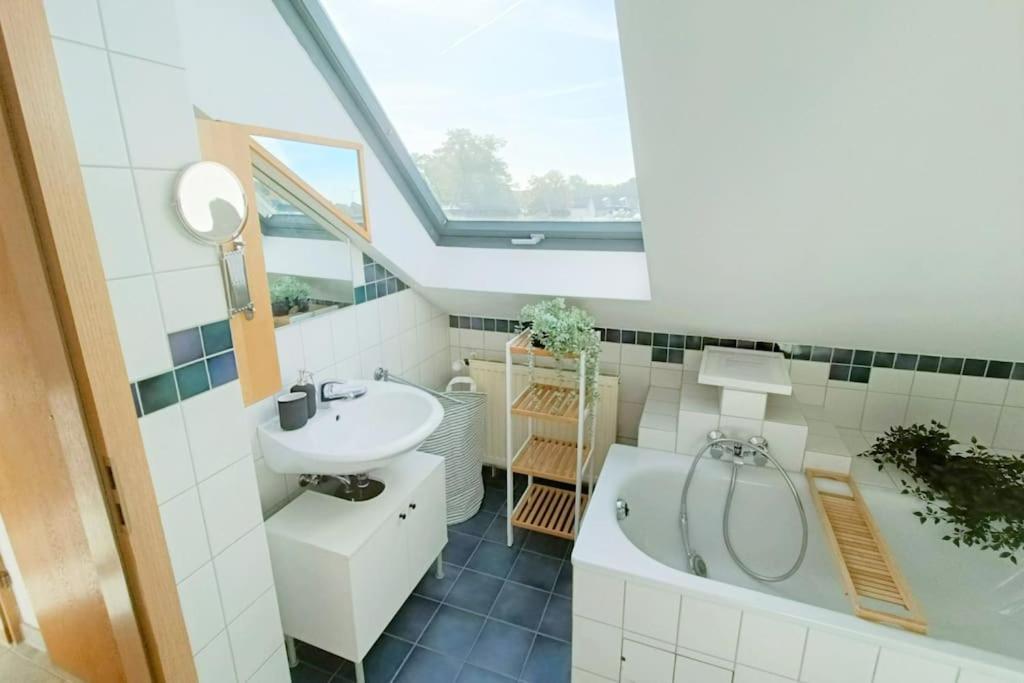 Modernes Und Ruhiges Appartement Mit Loggia Марль Экстерьер фото
