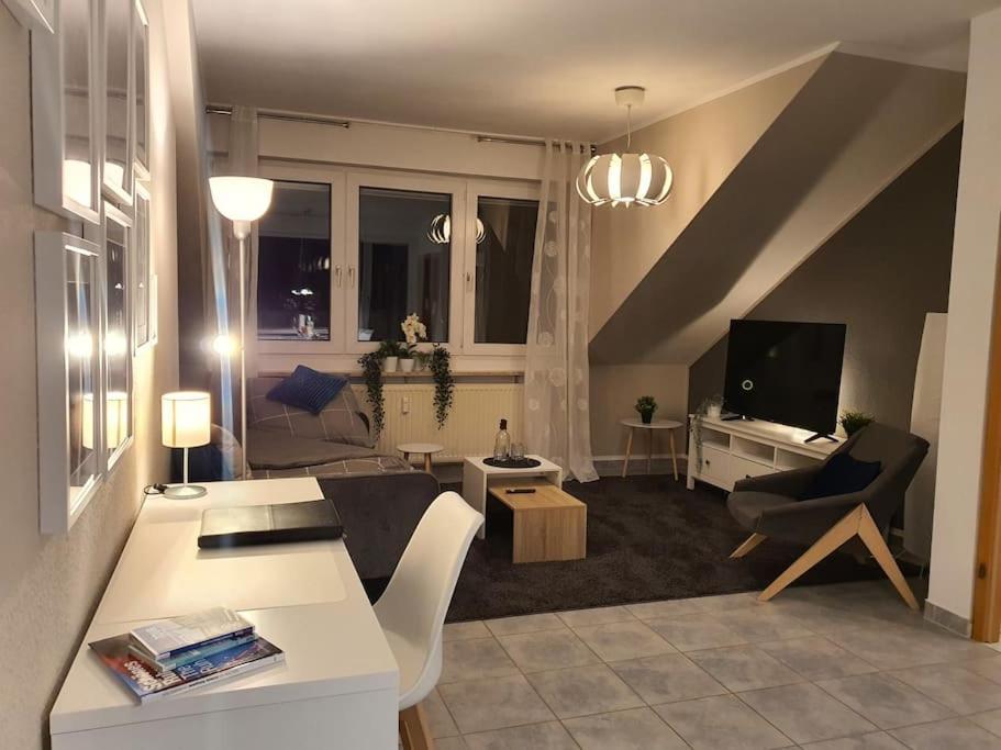 Modernes Und Ruhiges Appartement Mit Loggia Марль Экстерьер фото